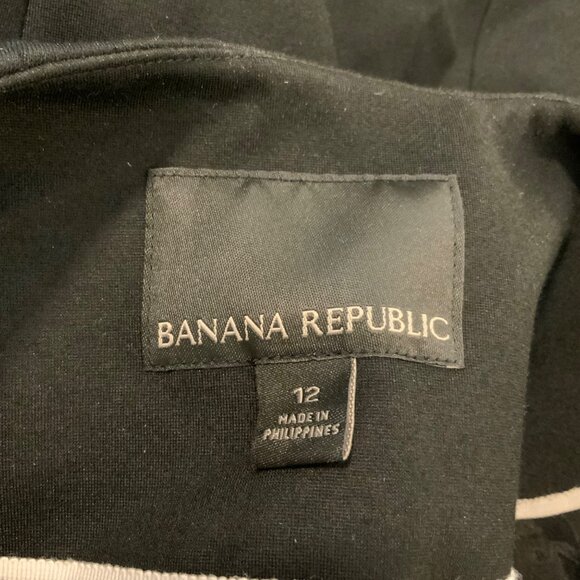 Banana Republic Black Open Front Scalloped Hem Laser Cut Blazer Size 12 - Picture 10 of 11